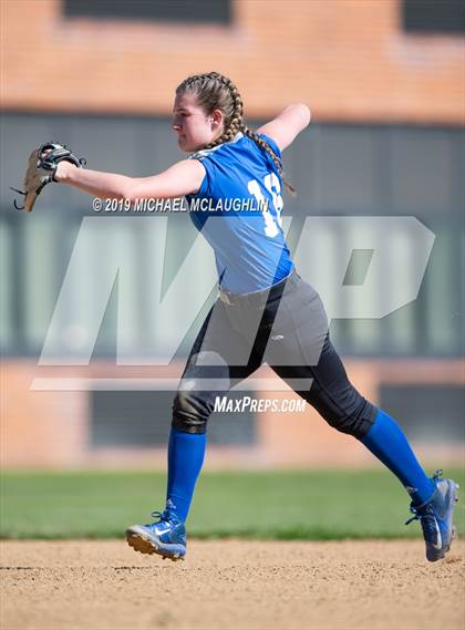 Thumbnail 3 in Seaford vs Calhoun (NYSPHSAA Sec 8 Class A Quarterfinal) photogallery.