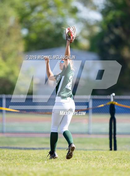 Thumbnail 2 in Seaford vs Calhoun (NYSPHSAA Sec 8 Class A Quarterfinal) photogallery.