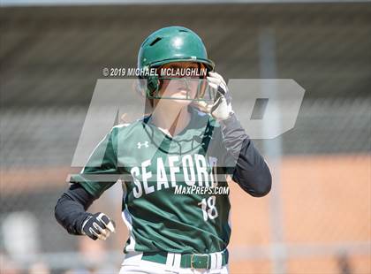 Thumbnail 2 in Seaford vs Calhoun (NYSPHSAA Sec 8 Class A Quarterfinal) photogallery.