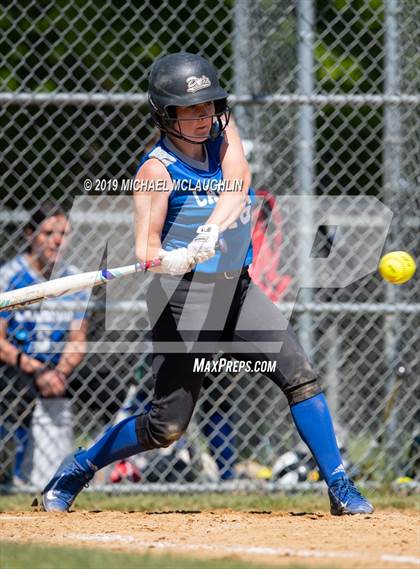 Thumbnail 1 in Seaford vs Calhoun (NYSPHSAA Sec 8 Class A Quarterfinal) photogallery.