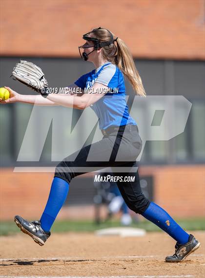 Thumbnail 2 in Seaford vs Calhoun (NYSPHSAA Sec 8 Class A Quarterfinal) photogallery.