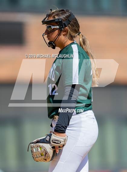 Thumbnail 3 in Seaford vs Calhoun (NYSPHSAA Sec 8 Class A Quarterfinal) photogallery.