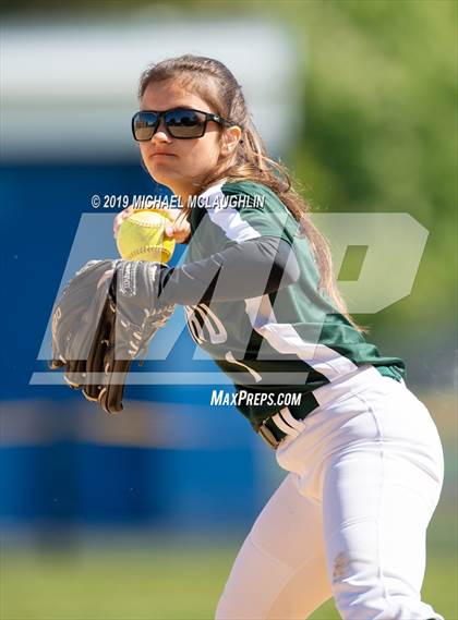 Thumbnail 3 in Seaford vs Calhoun (NYSPHSAA Sec 8 Class A Quarterfinal) photogallery.