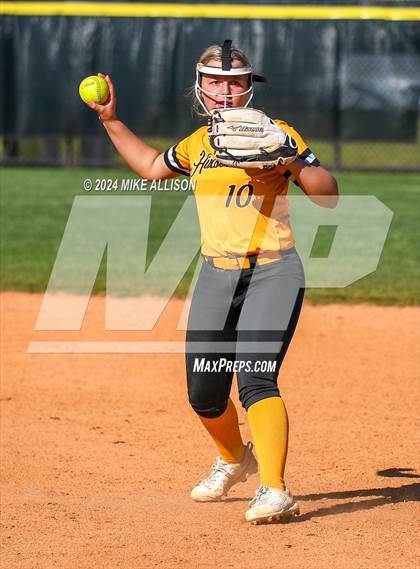 Thumbnail 2 in Boyd-Buchanan vs Hixson photogallery.