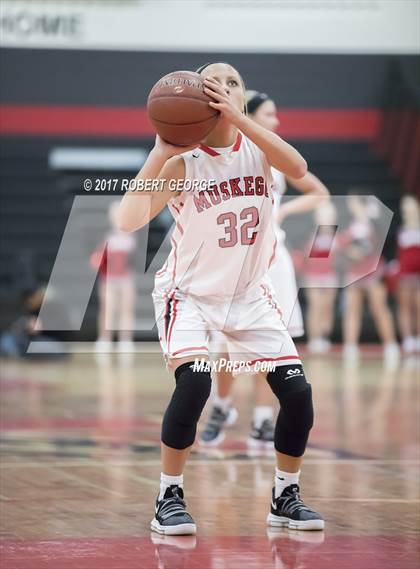 Thumbnail 3 in Catholic Memorial @ Muskego photogallery.