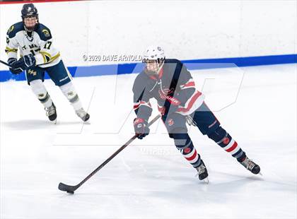 Thumbnail 3 in St. Mary's @ Central Catholic (MIAA Division 1 North 1st Round) photogallery.