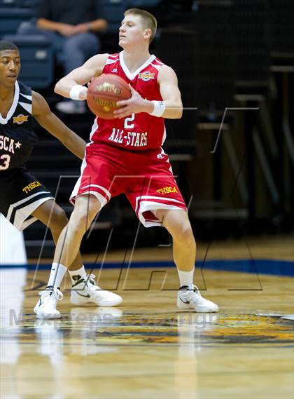 Thumbnail 2 in THSCA All-Star Basketball Game photogallery.