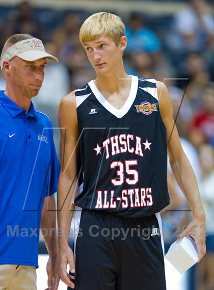 Thumbnail 1 in THSCA All-Star Basketball Game photogallery.