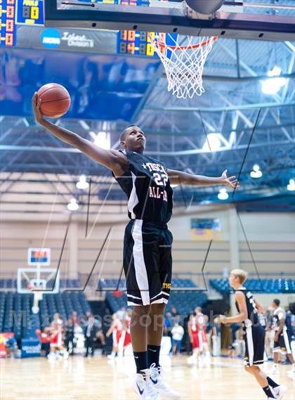 Thumbnail 2 in THSCA All-Star Basketball Game photogallery.