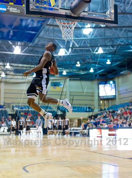 Thumbnail 2 in THSCA All-Star Basketball Game photogallery.