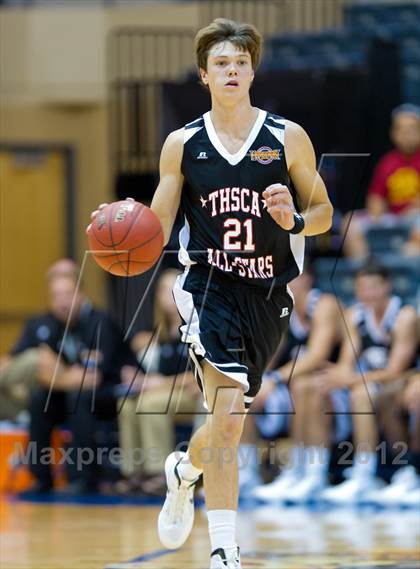 Thumbnail 1 in THSCA All-Star Basketball Game photogallery.