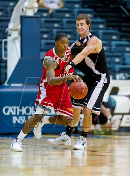 Thumbnail 1 in THSCA All-Star Basketball Game photogallery.