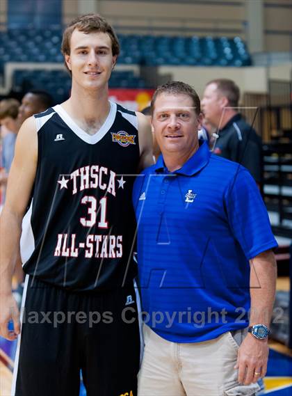 Thumbnail 2 in THSCA All-Star Basketball Game photogallery.