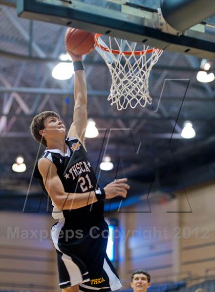 Thumbnail 2 in THSCA All-Star Basketball Game photogallery.