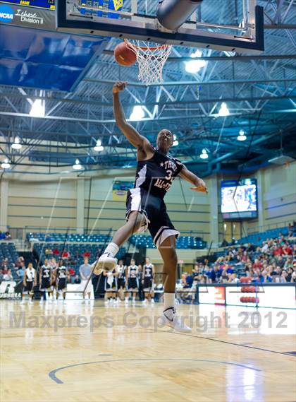 Thumbnail 2 in THSCA All-Star Basketball Game photogallery.