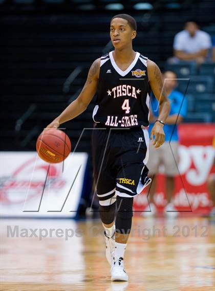Thumbnail 2 in THSCA All-Star Basketball Game photogallery.