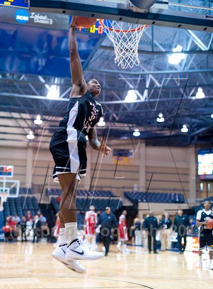 Thumbnail 2 in THSCA All-Star Basketball Game photogallery.