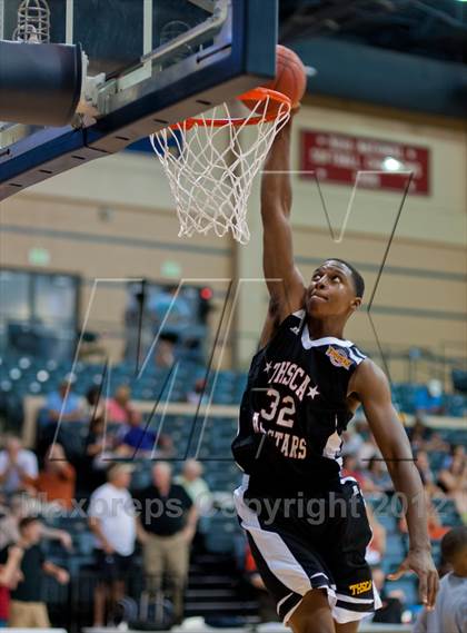 Thumbnail 1 in THSCA All-Star Basketball Game photogallery.