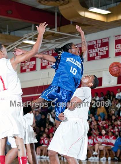 Thumbnail 3 in Jordan vs. Pasadena (Rose City Round Ball Classic) photogallery.