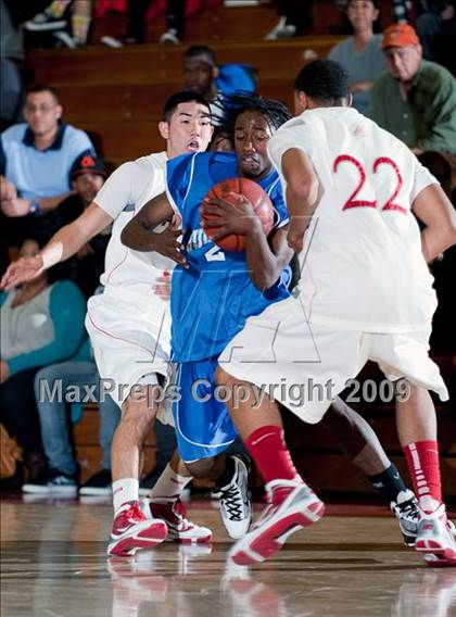 Thumbnail 1 in Jordan vs. Pasadena (Rose City Round Ball Classic) photogallery.