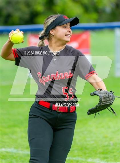 Thumbnail 1 in Rio Mesa @ San Marcos photogallery.