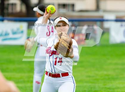 Thumbnail 3 in Rio Mesa @ San Marcos photogallery.