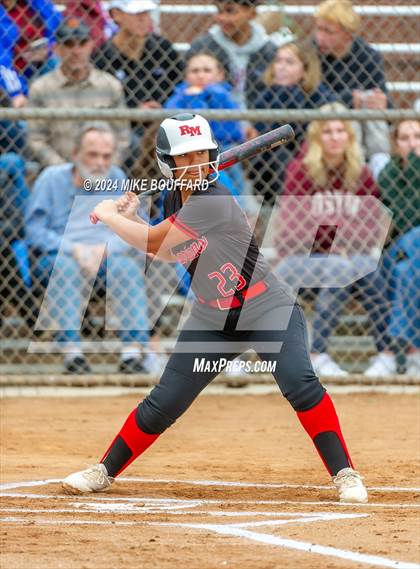 Thumbnail 1 in Rio Mesa @ San Marcos photogallery.