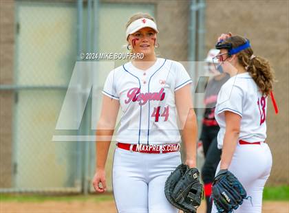 Thumbnail 2 in Rio Mesa @ San Marcos photogallery.