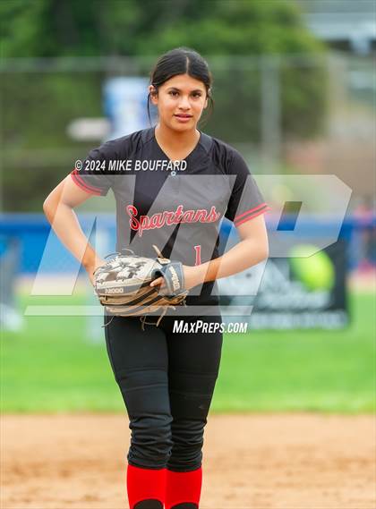 Thumbnail 3 in Rio Mesa @ San Marcos photogallery.