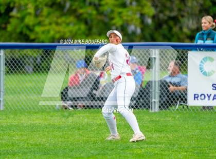 Thumbnail 2 in Rio Mesa @ San Marcos photogallery.