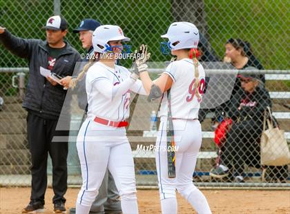 Thumbnail 1 in Rio Mesa @ San Marcos photogallery.