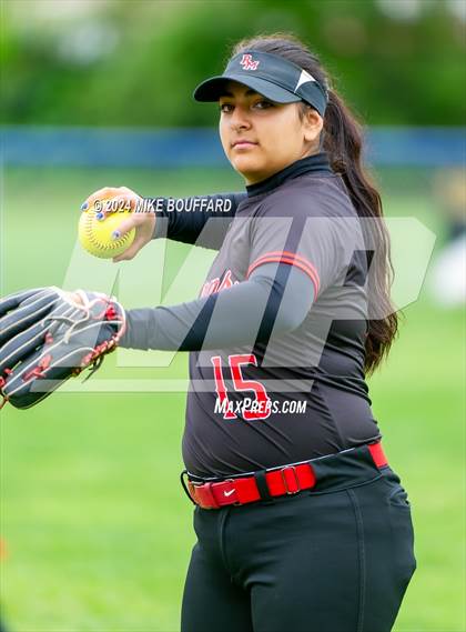 Thumbnail 1 in Rio Mesa @ San Marcos photogallery.
