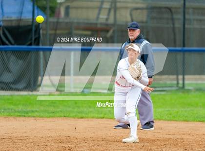 Thumbnail 3 in Rio Mesa @ San Marcos photogallery.