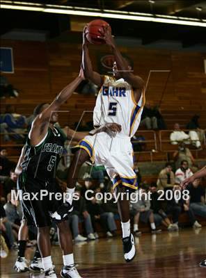 Thumbnail 1 in Gahr vs. Franklin (MaxPreps Holiday Classic) photogallery.