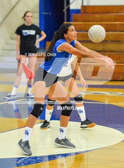 Thumbnail 2 in Mayfield @ San Marino photogallery.