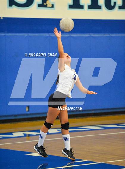Thumbnail 3 in Mayfield @ San Marino photogallery.