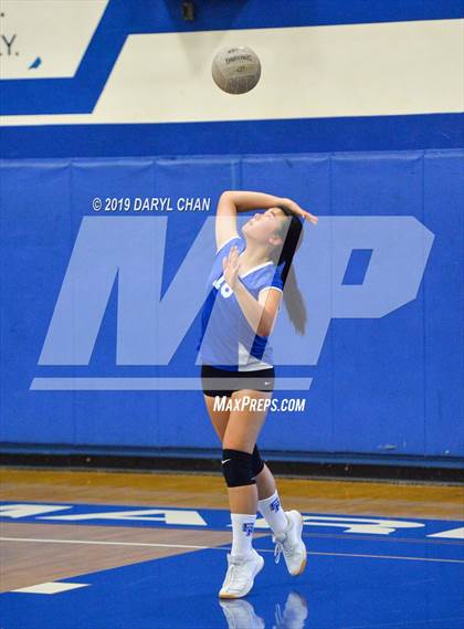 Thumbnail 3 in Mayfield @ San Marino photogallery.