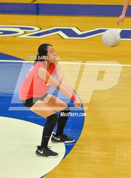 Thumbnail 3 in Mayfield @ San Marino photogallery.