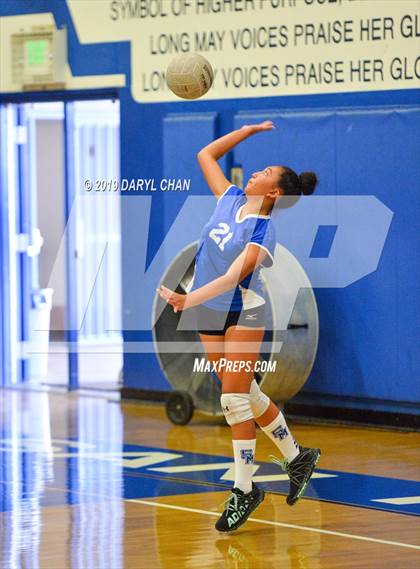Thumbnail 2 in Mayfield @ San Marino photogallery.