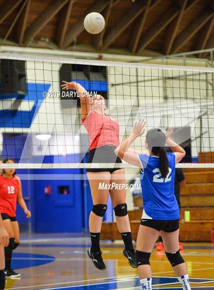 Thumbnail 2 in Mayfield @ San Marino photogallery.