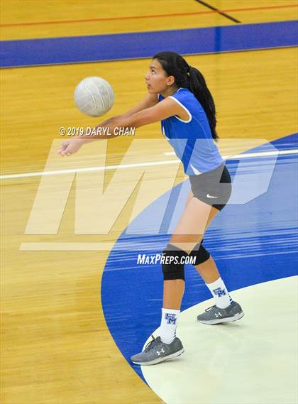 Thumbnail 3 in Mayfield @ San Marino photogallery.