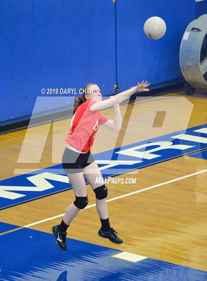 Thumbnail 3 in Mayfield @ San Marino photogallery.