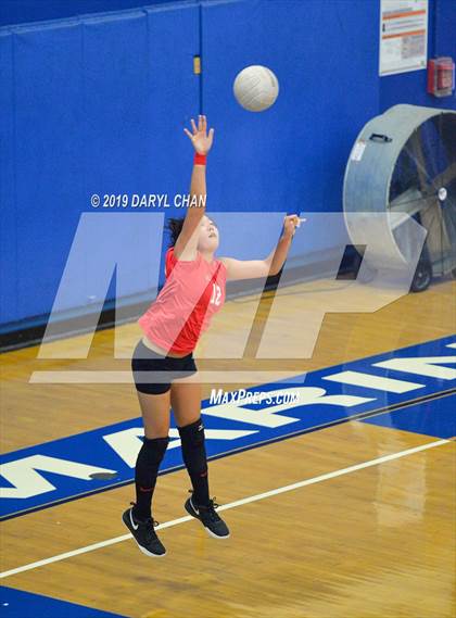 Thumbnail 3 in Mayfield @ San Marino photogallery.