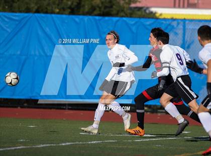 Thumbnail 2 in Monroe-Woodbury vs. Clarence (NYSPHSAA Class AA Final) photogallery.