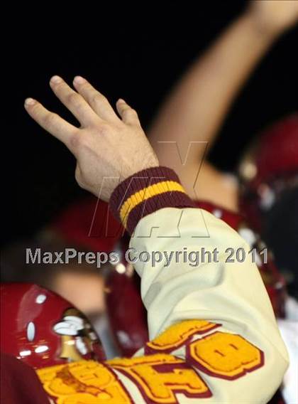 Thumbnail 2 in Rancho Verde vs. Colton (SS CIF Central Division Final) photogallery.