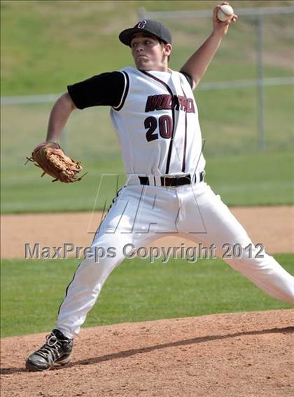 Thumbnail 2 in Claremont vs. West Covina photogallery.