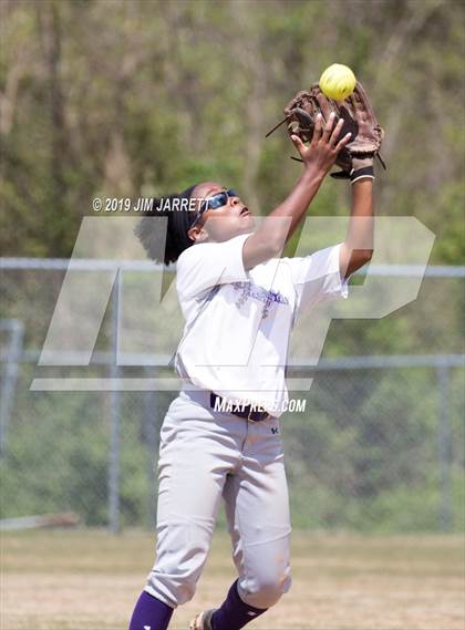 Thumbnail 2 in DeSoto Central vs Briarcrest (Morris Hunter Invitational) photogallery.