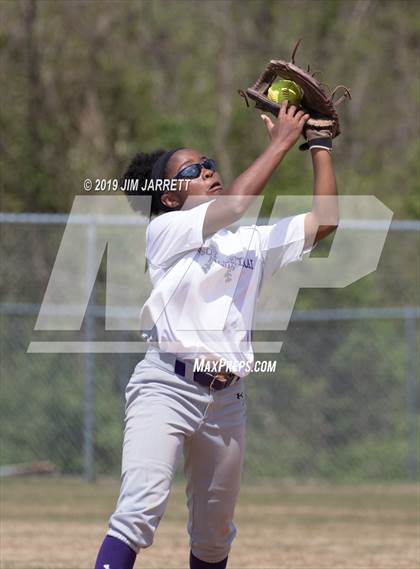 Thumbnail 3 in DeSoto Central vs Briarcrest (Morris Hunter Invitational) photogallery.