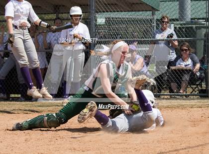 Thumbnail 1 in DeSoto Central vs Briarcrest (Morris Hunter Invitational) photogallery.