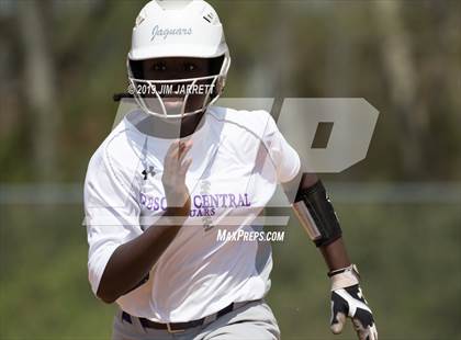 Thumbnail 1 in DeSoto Central vs Briarcrest (Morris Hunter Invitational) photogallery.